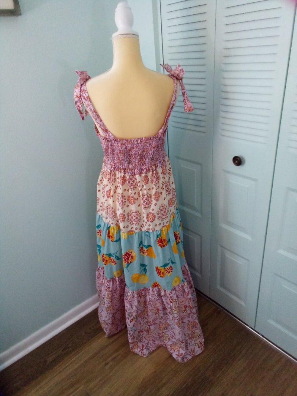 NANETTE LEPORE PLAY 100% COTTON LRG TIERED MAXI SMOCKED ADJ STRAPS FLORAL BOWS - Picture 3 of 11